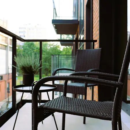 Justinrent Palatium 12 *