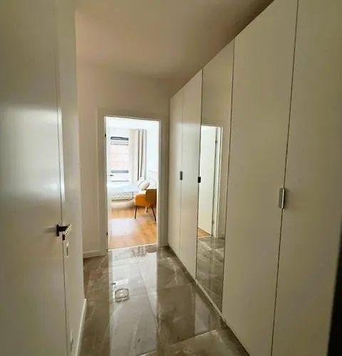 Justinrent Palatium 12 Daire *